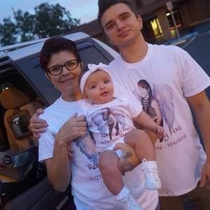 Meet your Posher, Valerie